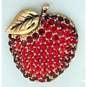 MONET Red Rhinestone Strawberry Brooch Pin Beautiful Goldtone Signed w/ Orig Box